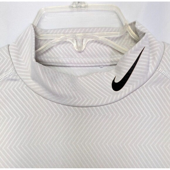 Nike Dri-Fit Mens Baselayer Therma Top Mock Neck Gray White Chevron Print Medium - Picture 1 of 9
